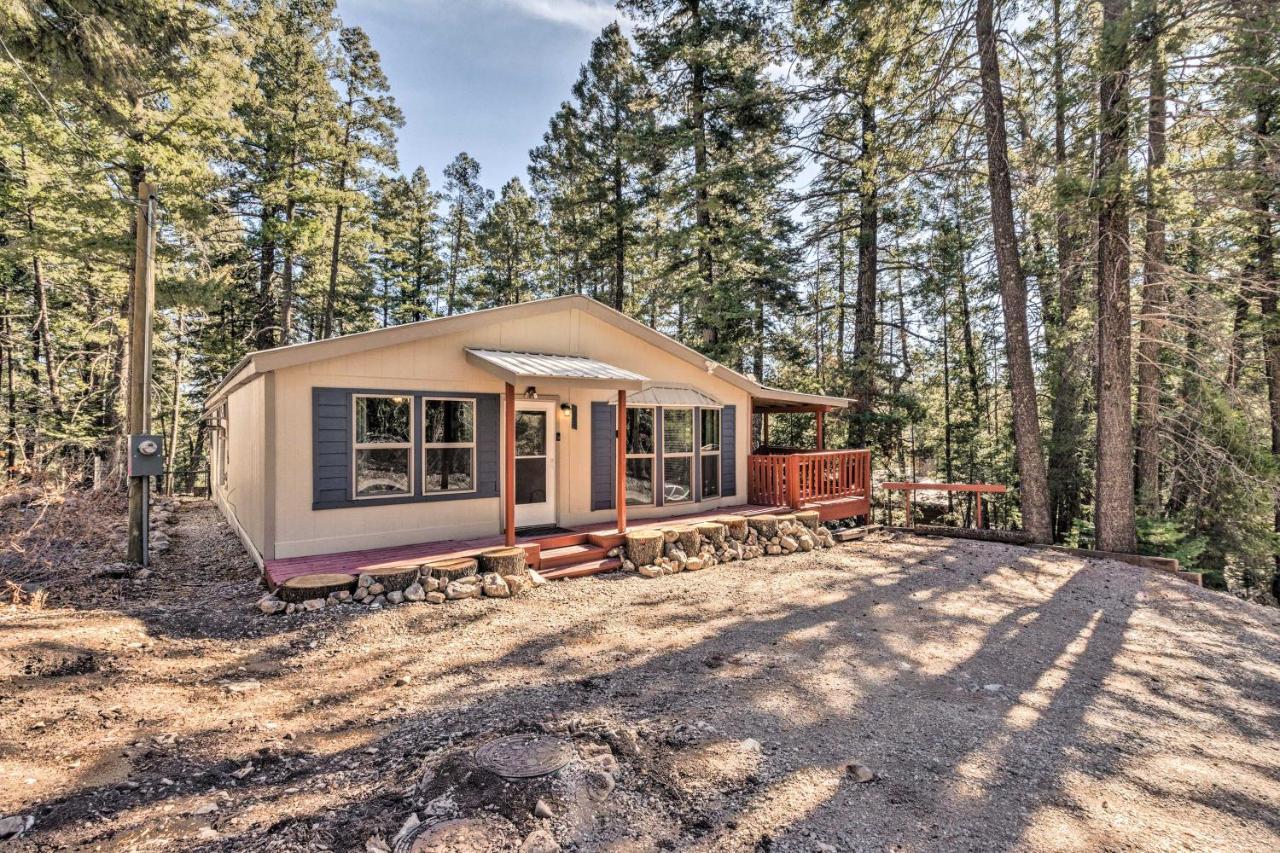 Relaxing Lincoln Forest Retreat With Wraparound Deck Клаудкрофт Экстерьер фото